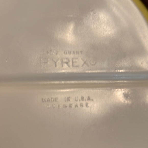 Pyrex- Verde Green Olives - Picture 8 of 8